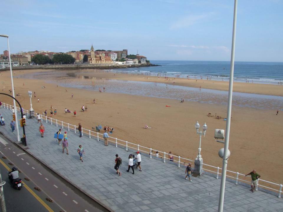 Vivienda En Gijon Frente Al Mar Villa Exterior photo